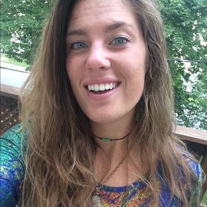 Meet your Posher, Brooke